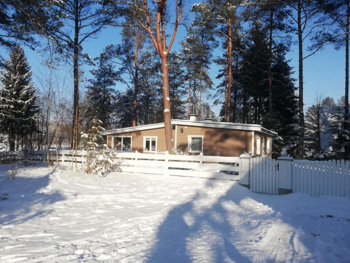 Вилла Sosnowy Azyl Вонгликовице Экстерьер фото